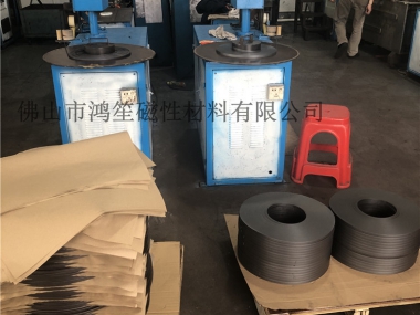 磁條擠出生產(chǎn)線(xiàn)